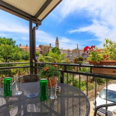 Apartment Nika with Balcony