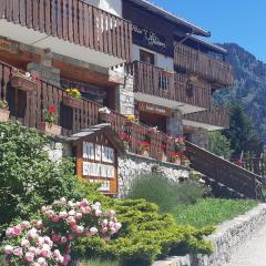 レグリエール シャンパニー アン ヴァノアーズ（Les Glières - Champagny-en-Vanoise）