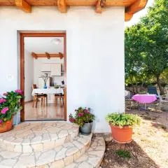 House Lena - 800 m from the sea