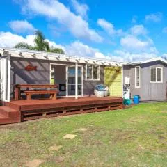 Our Kiwi Whanga Bach - Whangamata Holiday Home