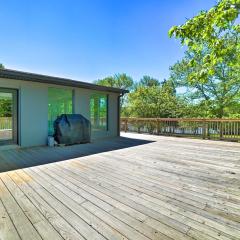 Bright Apartment with Deck and Old Hickory Lake Access