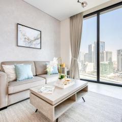 Modern 1BR Oasis in Prime Location, Book Now by Deluxe Holiday Homes