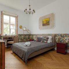 Apartment on the Warsaw Square by Noclegi Renters