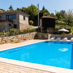 2 bedrooms house with shared pool furnished garden and wifi at Fornos