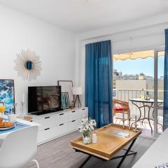 Cozy apartment next to the beach and Nerja center