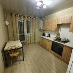 Арцеулова обласна лікарня, жд вокзал