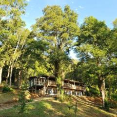 LA CASA EN EL BOSQUE con vista al Río