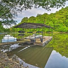 Lake Barkley Home Private Dock, Kayaks, Fire Pit!