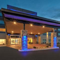 Holiday Inn Express & Suites - Milan - Sandusky Area by IHG