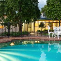 Ivanhoe Park Homestead