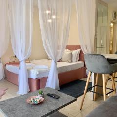 Beige-a-view, Sea Dreams