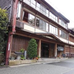 蔦屋傳統日式旅館