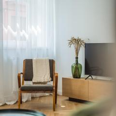 Kaunas Town Hall apartment 5A by URBAN RENT