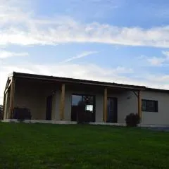 Maison éco-responsable avec terrasse, jardin privé et aménagement fauteuil roulant à Pouligny-Saint-Martin - FR-1-591-224