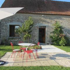 Gîte Guilly, 2 pièces, 2 personnes - FR-1-590-30