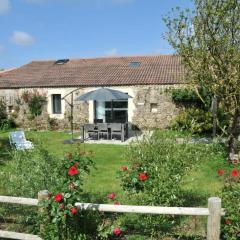 Gîte rénové avec spa, piscine chauffée, WiFi et accès handicapés au cœur du Marais Breton - FR-1-426-321