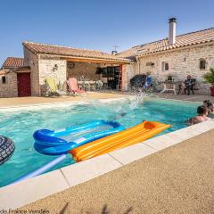 Gîte L'Hermenault, 8 pièces, 14 personnes - FR-1-426-362