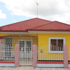 Compleet vrijstaand woonhuis Paramaribo