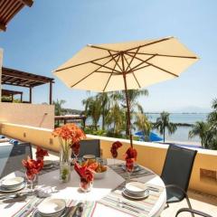 Casa del Caracol Feliz - Oceanfront luxury villa in Punta Esmeralda
