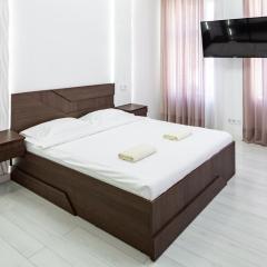 Romari апартаменти Куліша 41