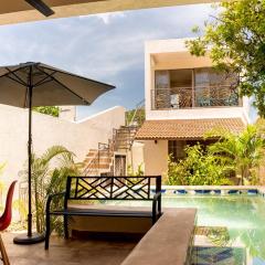 Casa Palmas by Majikal B&B