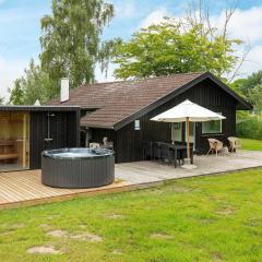6 person holiday home in Idestrup