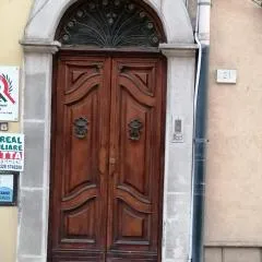 San Caloiru Home