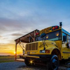 American School Bus - 1 Bedroom - Blossom Farm - Tiers Cross