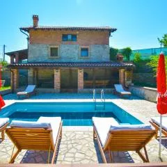 Holiday Home Natura by Interhome