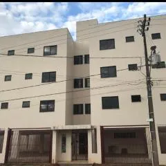 Ed Louise Apts de 2 quartos
