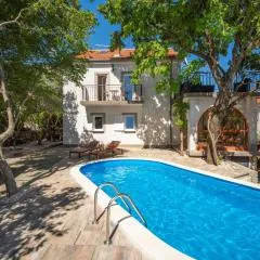 Holiday Home Noveanni by Interhome