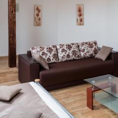 Romari два поверхи