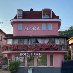 Family Hotel Flora