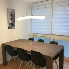 Central modern 3bdr, A/C, wifi & Parking