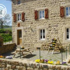 Gîte Saint-Bonnet-le-Courreau, 4 pièces, 8 personnes - FR-1-496-28