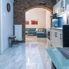 Το άλλο σπίτι...
