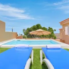 Finca Los Corcos con piscina By Paramount Holidays