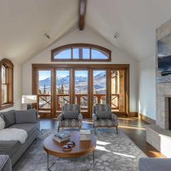 Luxurious Ski-InandSki-Out Telluride Penthouse!