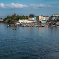 Dragons Den - 2 Bedroom Apartment - Tenby