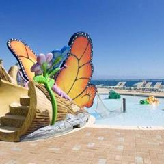 Snowbirds are welcome Laketown Wharf Resort 2 and 3 flrs