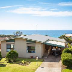 Kianga Parade Beach House