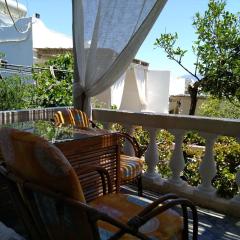 Relaxing studio with veranda n garden