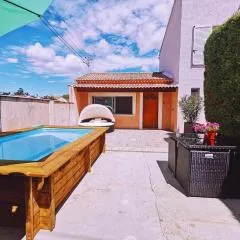 STUDIO PRIVATIF CLIMATISÉ , TERRASSE ET PiSCINE