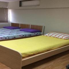 Thailand Taxiapartment Hostel, air conditioning and free Wifi