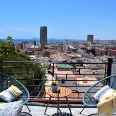 House with sea view in the old town of Alicante