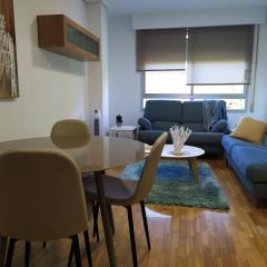 Apartamento Poniente con dos baños muy céntrico 6 personas