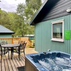 Bracken Lodge 8 with Hot Tub