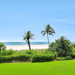 Cozy beachfront condo with pool and tennis courts