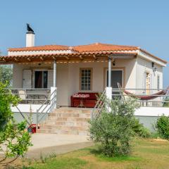 A wonderful relaxing place. Nice view. Romantic sunset