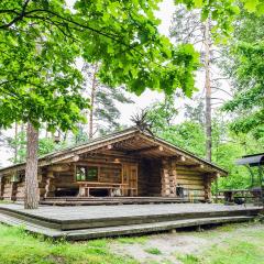 Forest hut Stariy Prud
